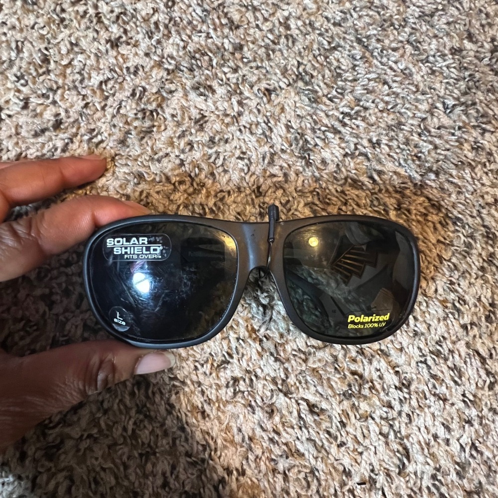 Solar Shield Fits Over Polarized Sunglasses Black Gray Large Square 90197 NWT